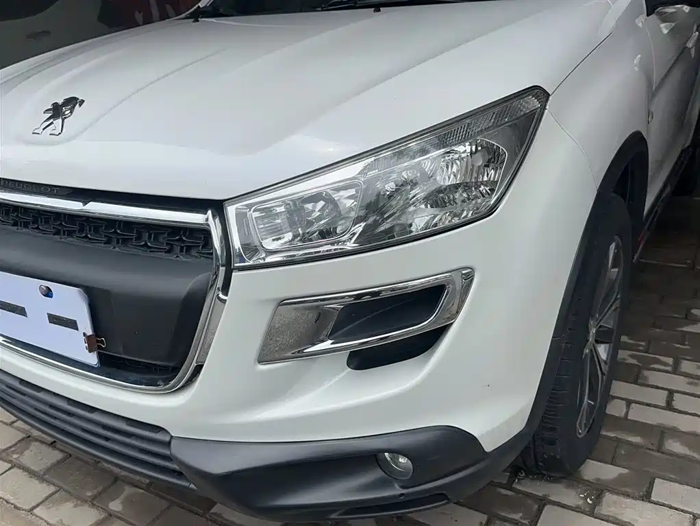 Peugeot 4008 (Import) 2013 2.0L 2WD Fashion фото 3