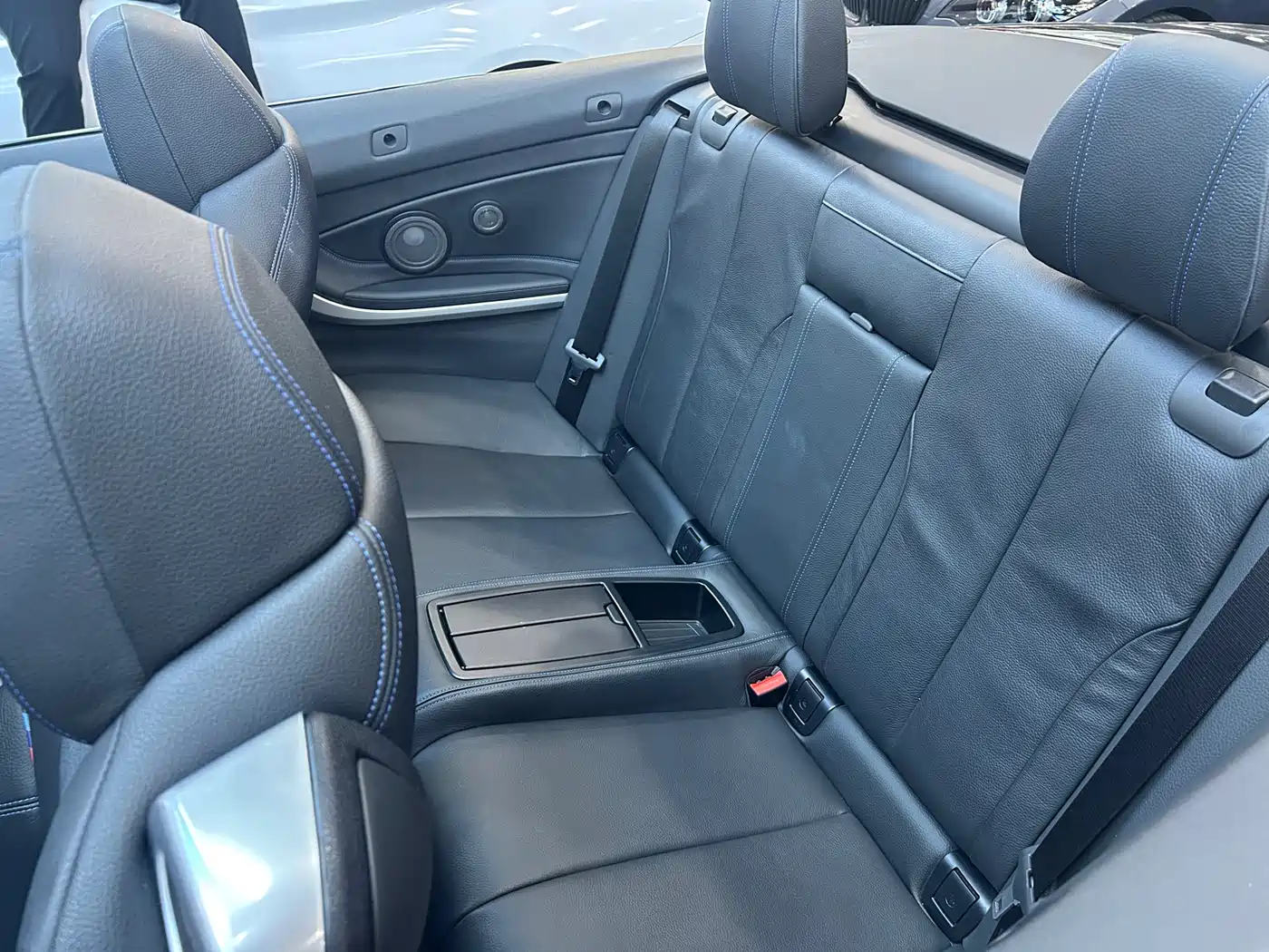 BMW 4 Series 2019 425i Convertible M Sport Package фото 12