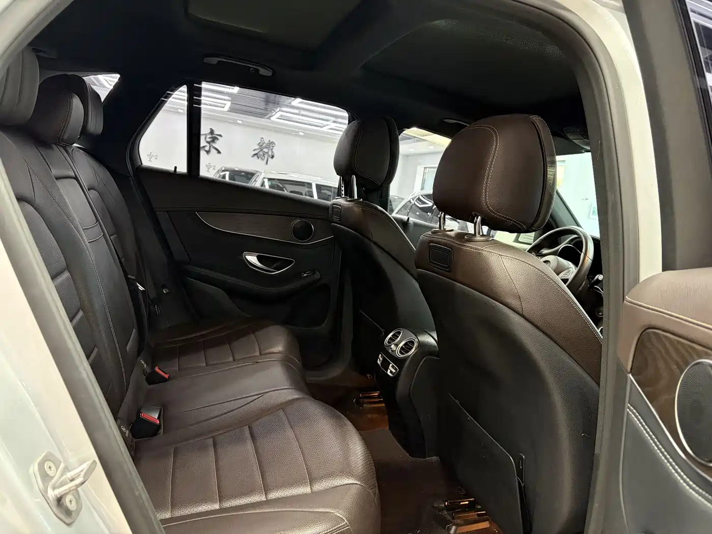 Mercedes-Benz GLC 2017 GLC 300 4MATIC Dynamic фото 12