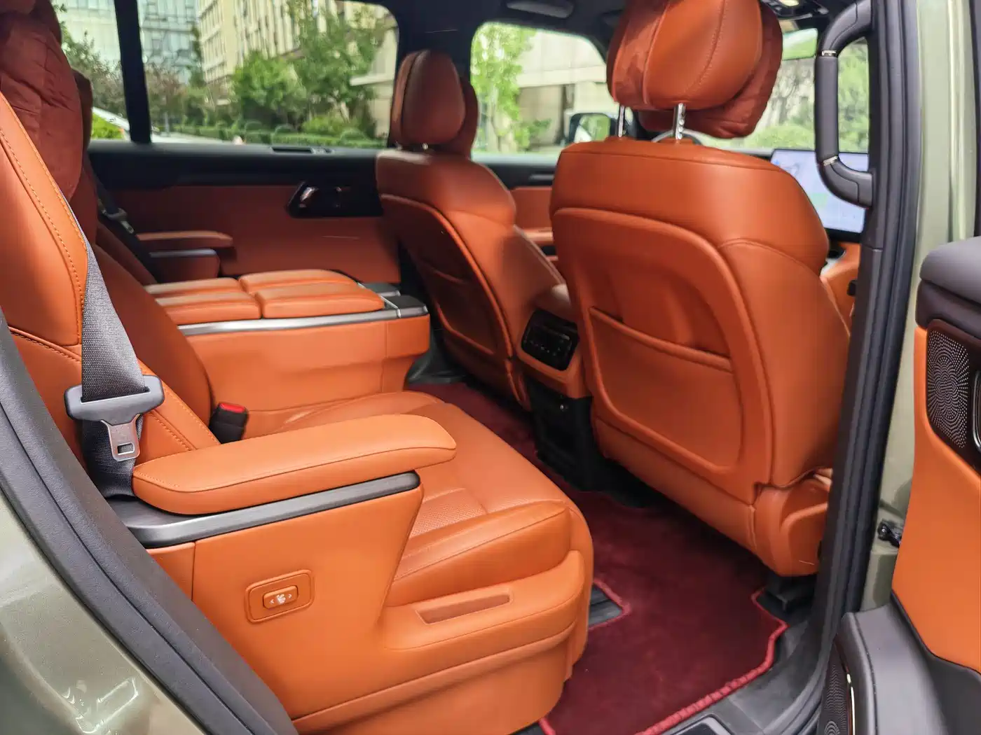 ROX Jishi Extreme Stone 01 2024 2023 Premium 6-Seater Edition