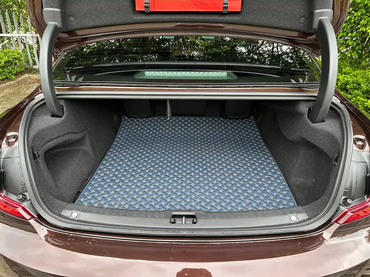 Photo 13 - Volvo S90