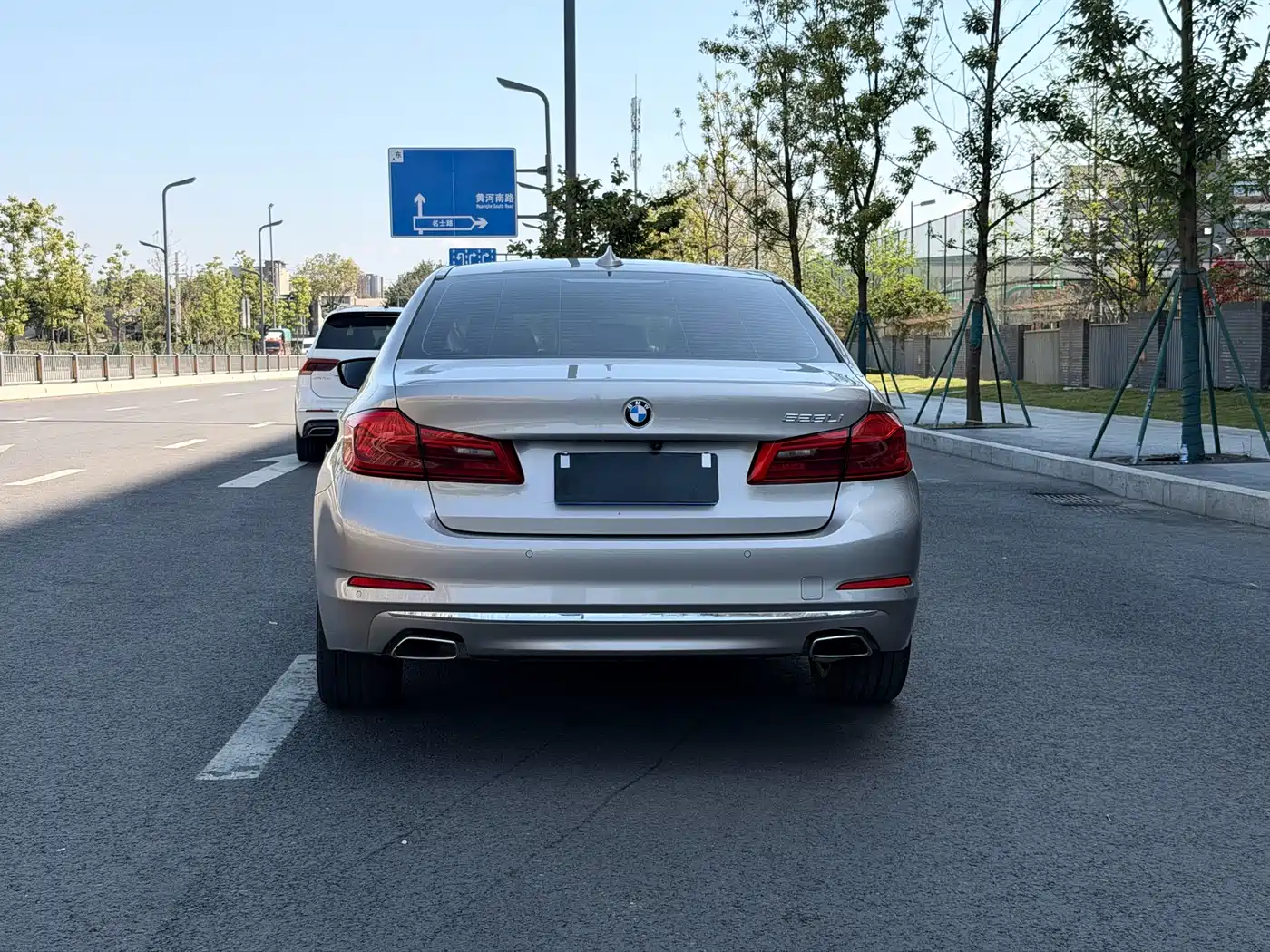 BMW 5 Series 2018 525Li Luxury Package фото 24