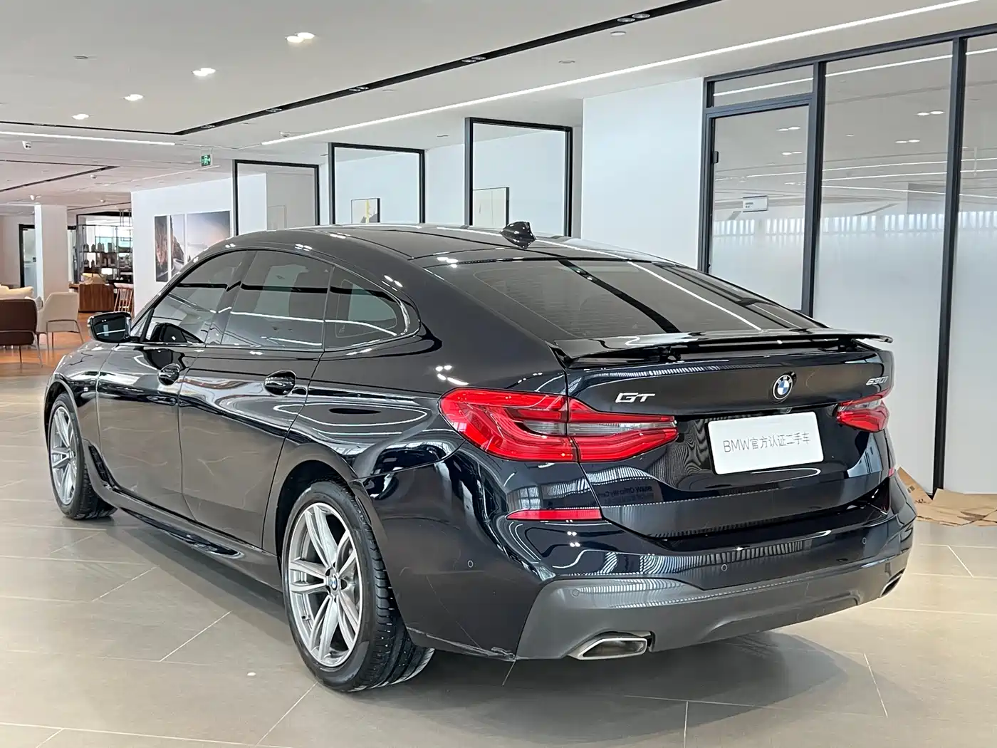 BMW 6 Series GT 2020 630i M Sport Package фото 25