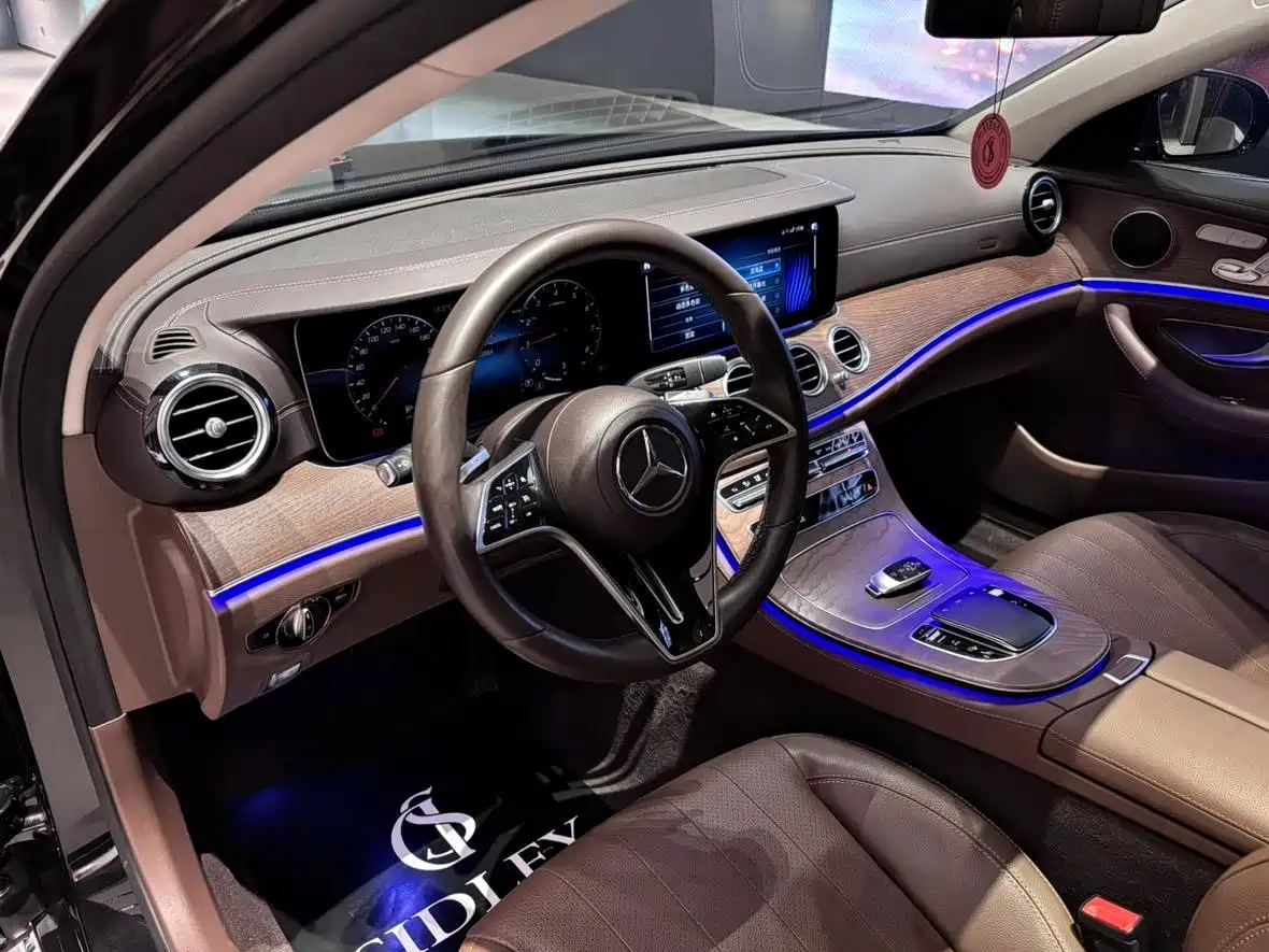 Mercedes-Benz E-Class 2023 E 300 L Fashion фото 7