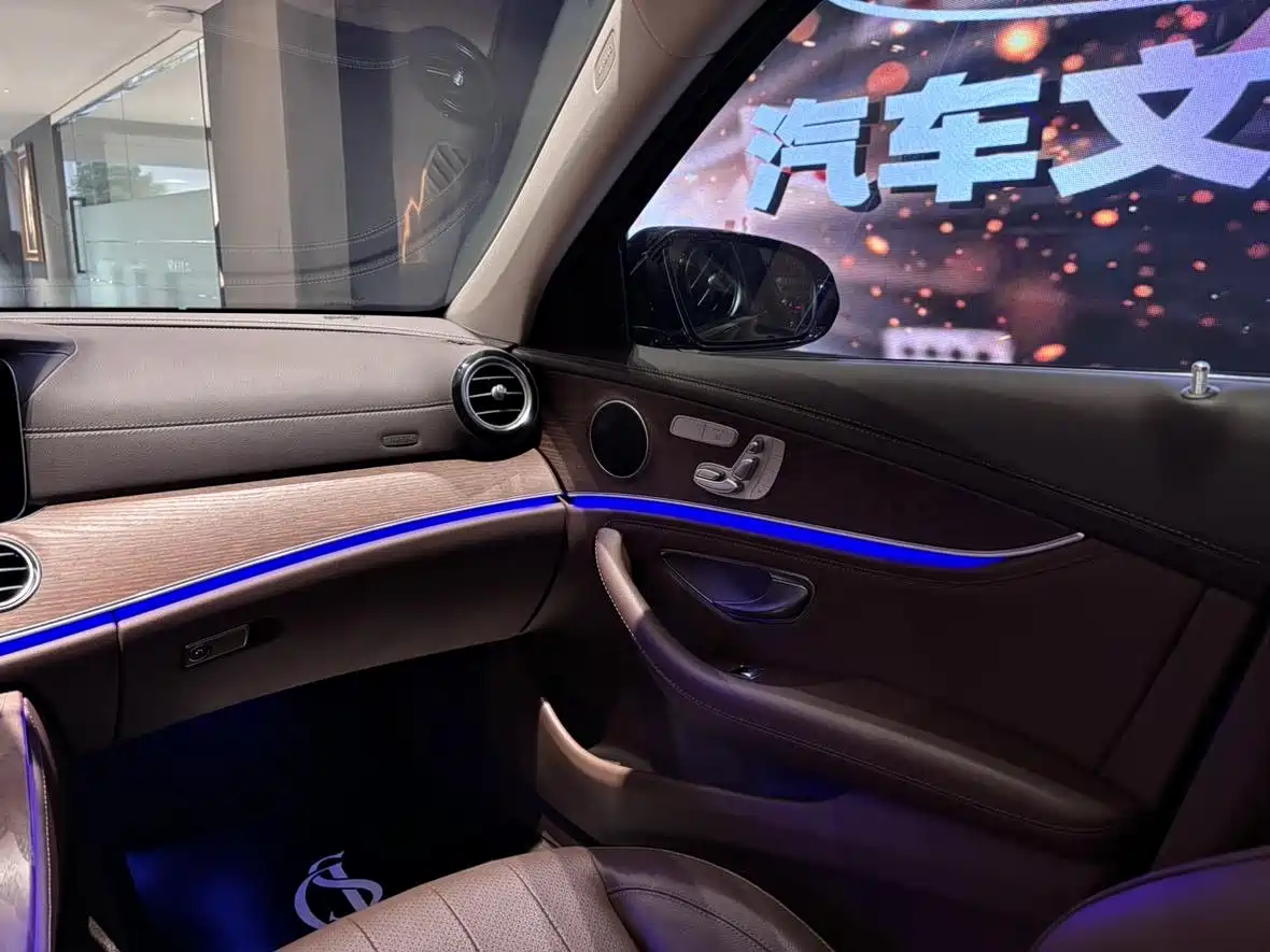 Mercedes-Benz E-Class 2023 E 300 L Fashion фото 11