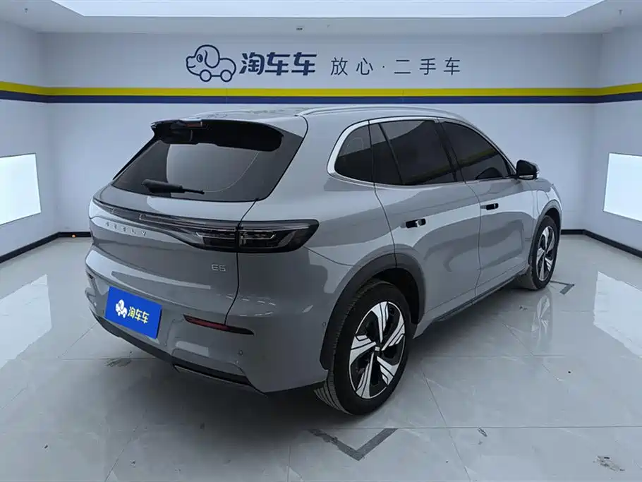 GEELY GALAXY GALAXY E5