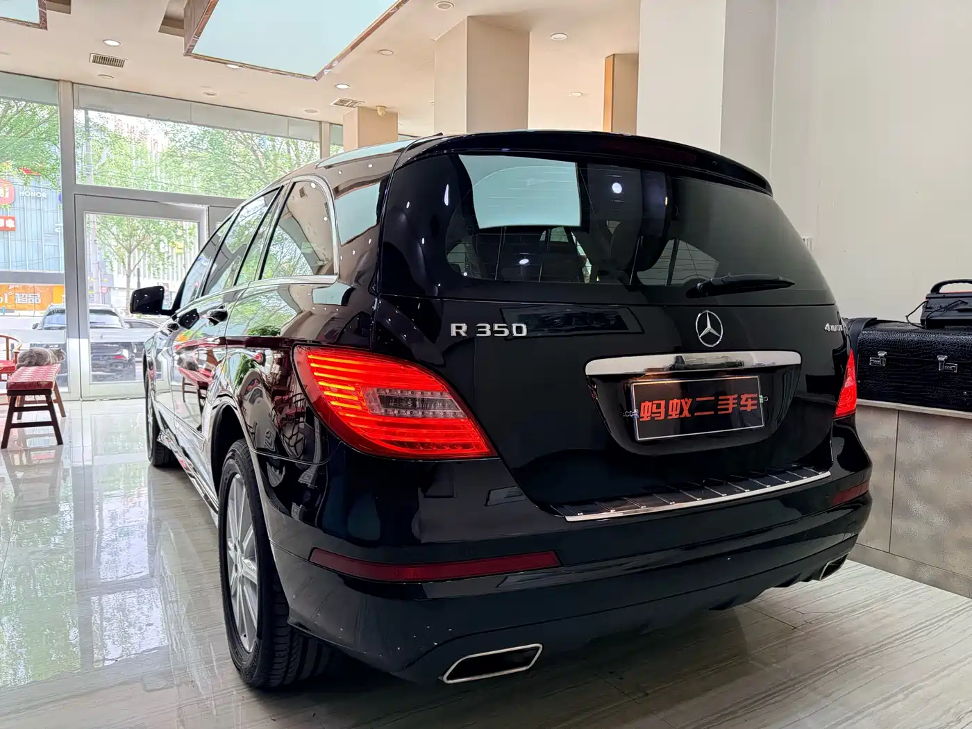 Mercedes-Benz R-Class 2011 R 350 L 4MATIC фото 4