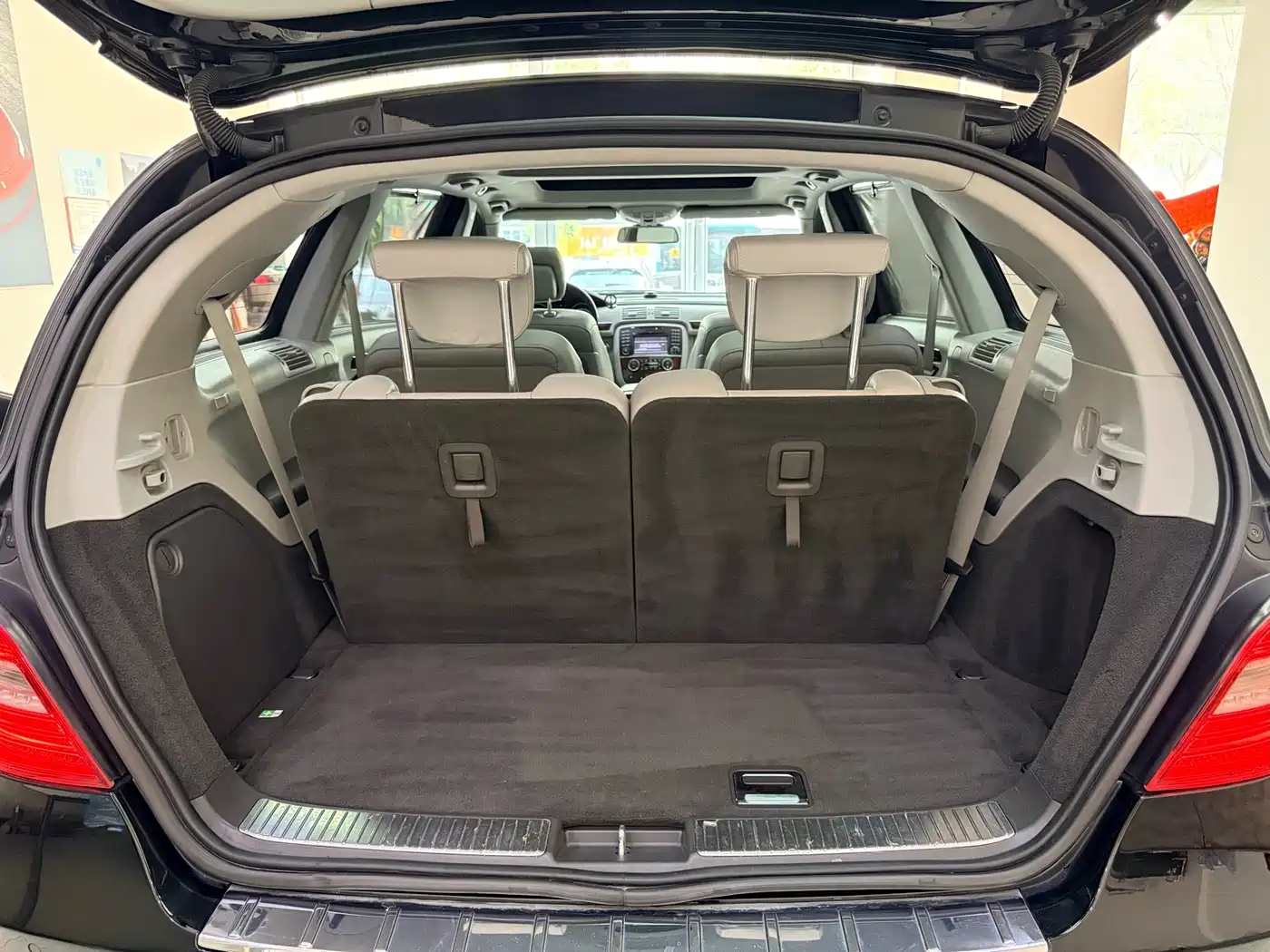 Mercedes-Benz R-Class 2011 R 350 L 4MATIC фото 20