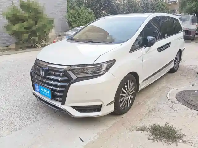 Honda Elysion 2022 2.0L e:HEV Luxury — фото 1