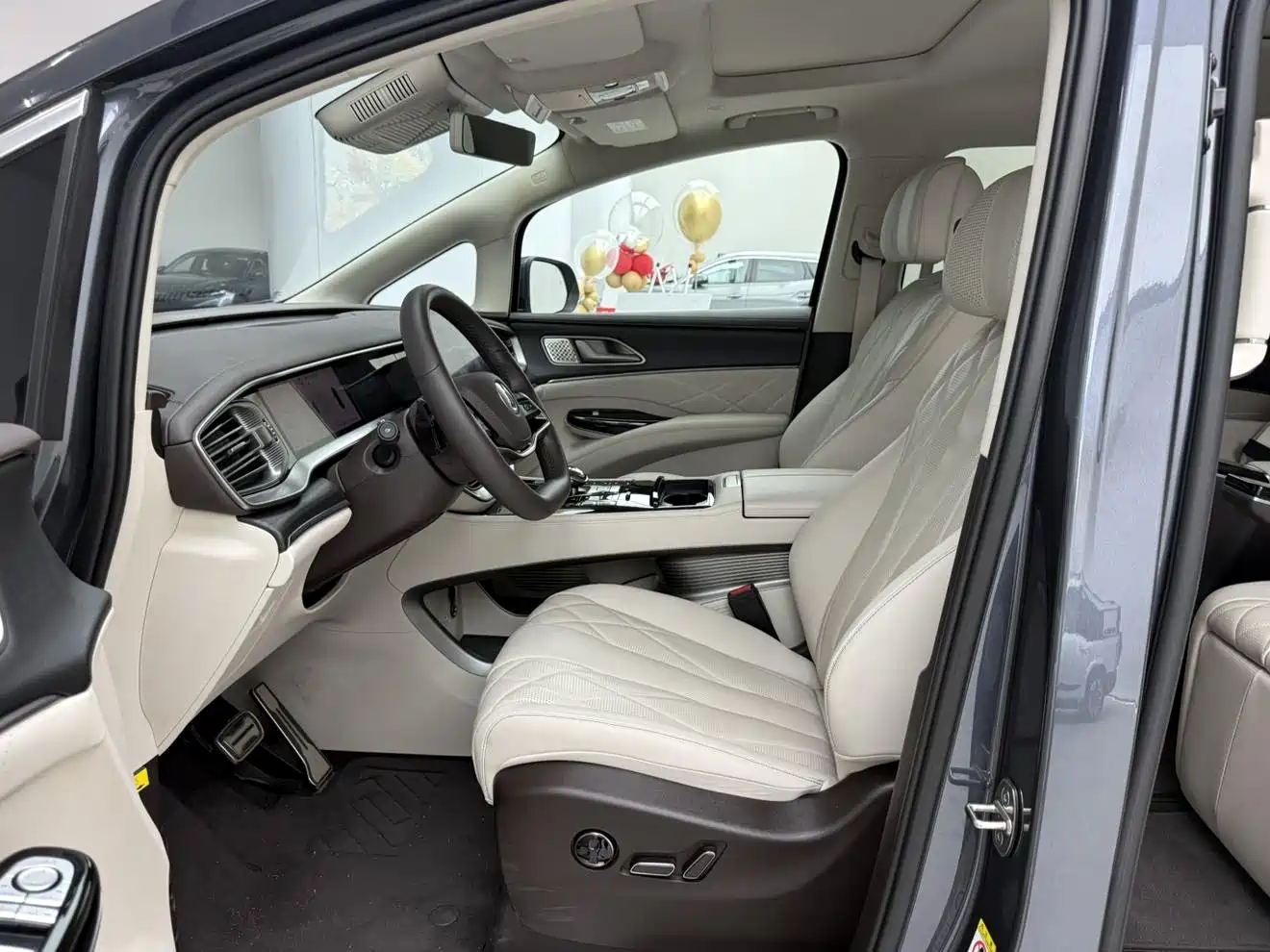2026 Denza D9