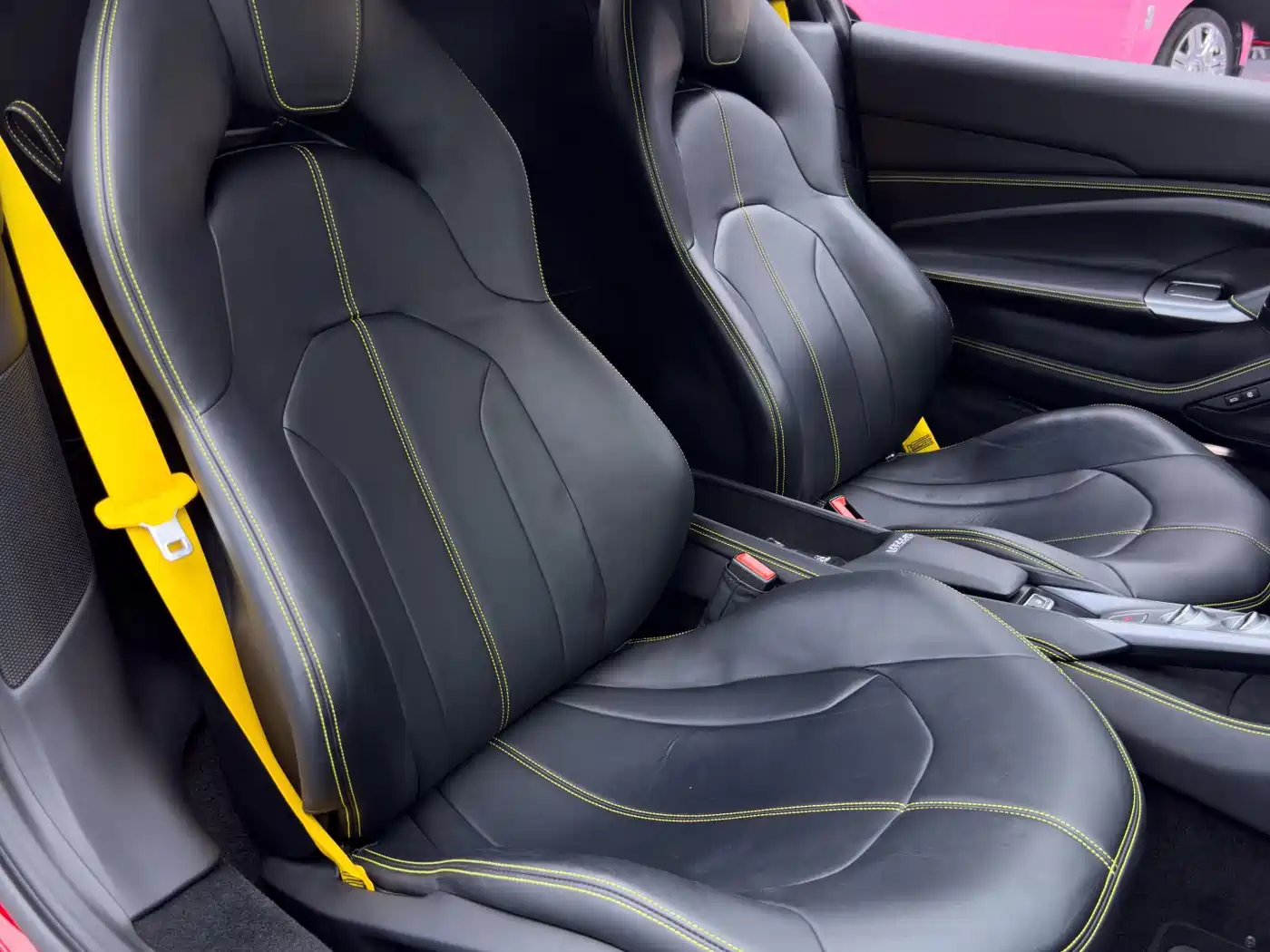 Ferrari F8 2021 2019 Tributo 3.9T V8