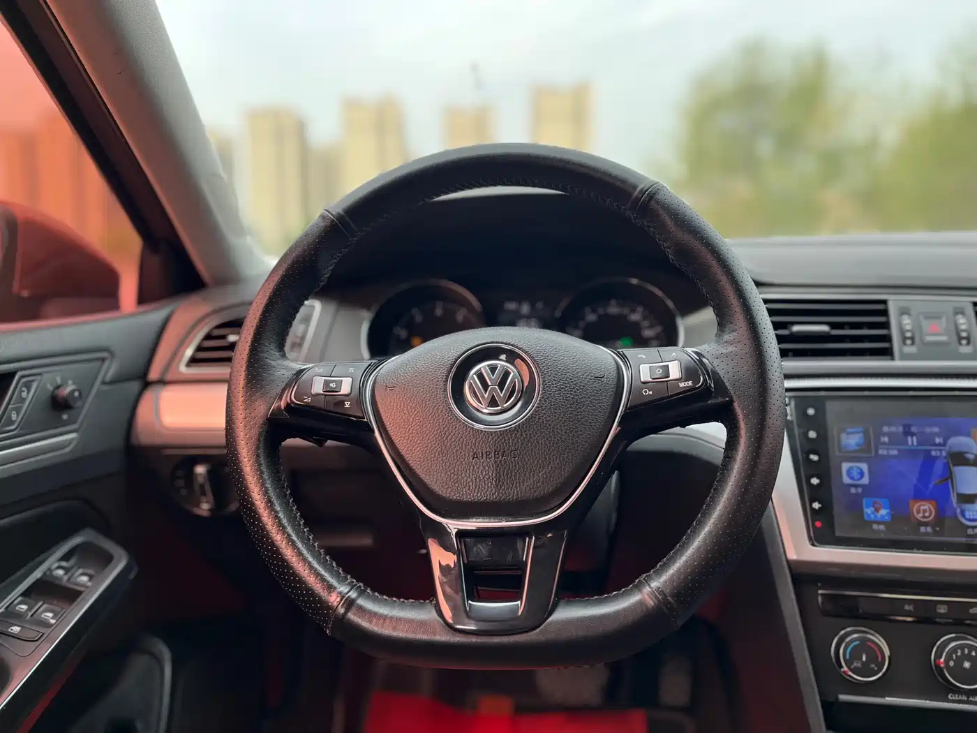 Volkswagen Lamando 2017 230TSI DSG Trend Edition фото 13