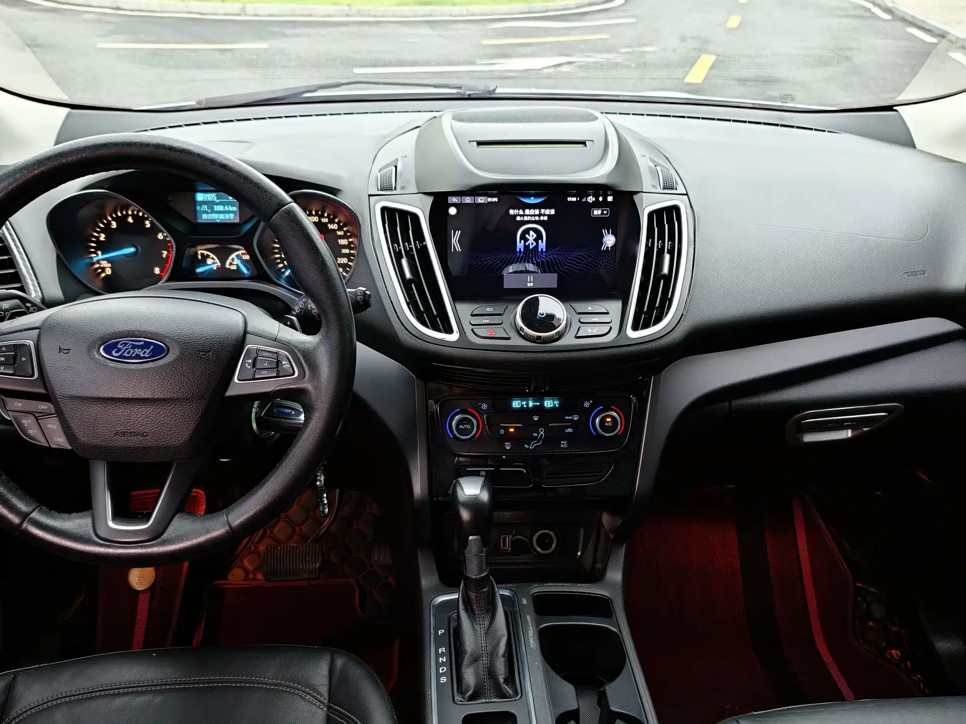 Фото 6 - Ford Kuga