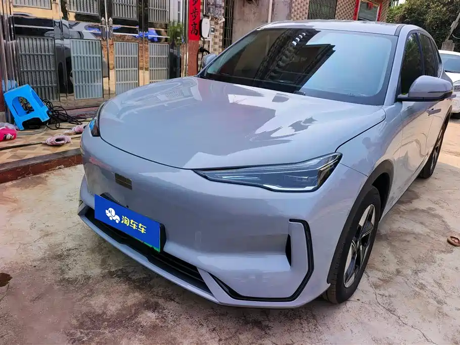 GEELY GALAXY GALAXY E5