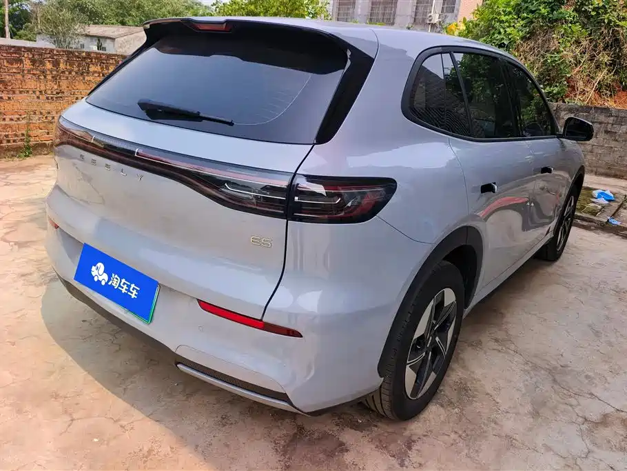 GEELY GALAXY GALAXY E5