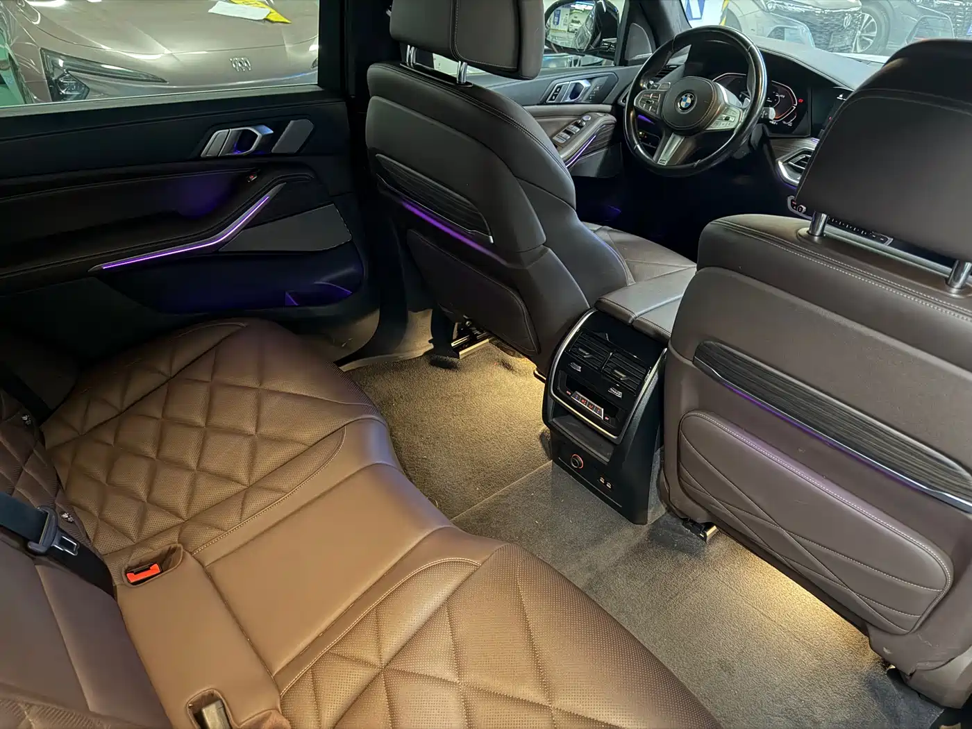 BMW X5 2022 Model xDrive 40Li M Sport Package фото 6