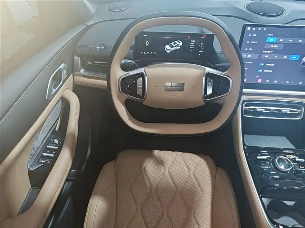 Geely Galaxy Galaxy A7 2025 EM-i 150km Premium Edition фото 4