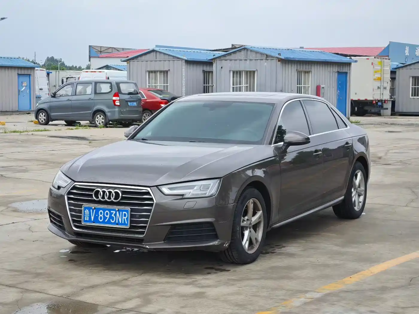 Фото 3 - Audi A4L