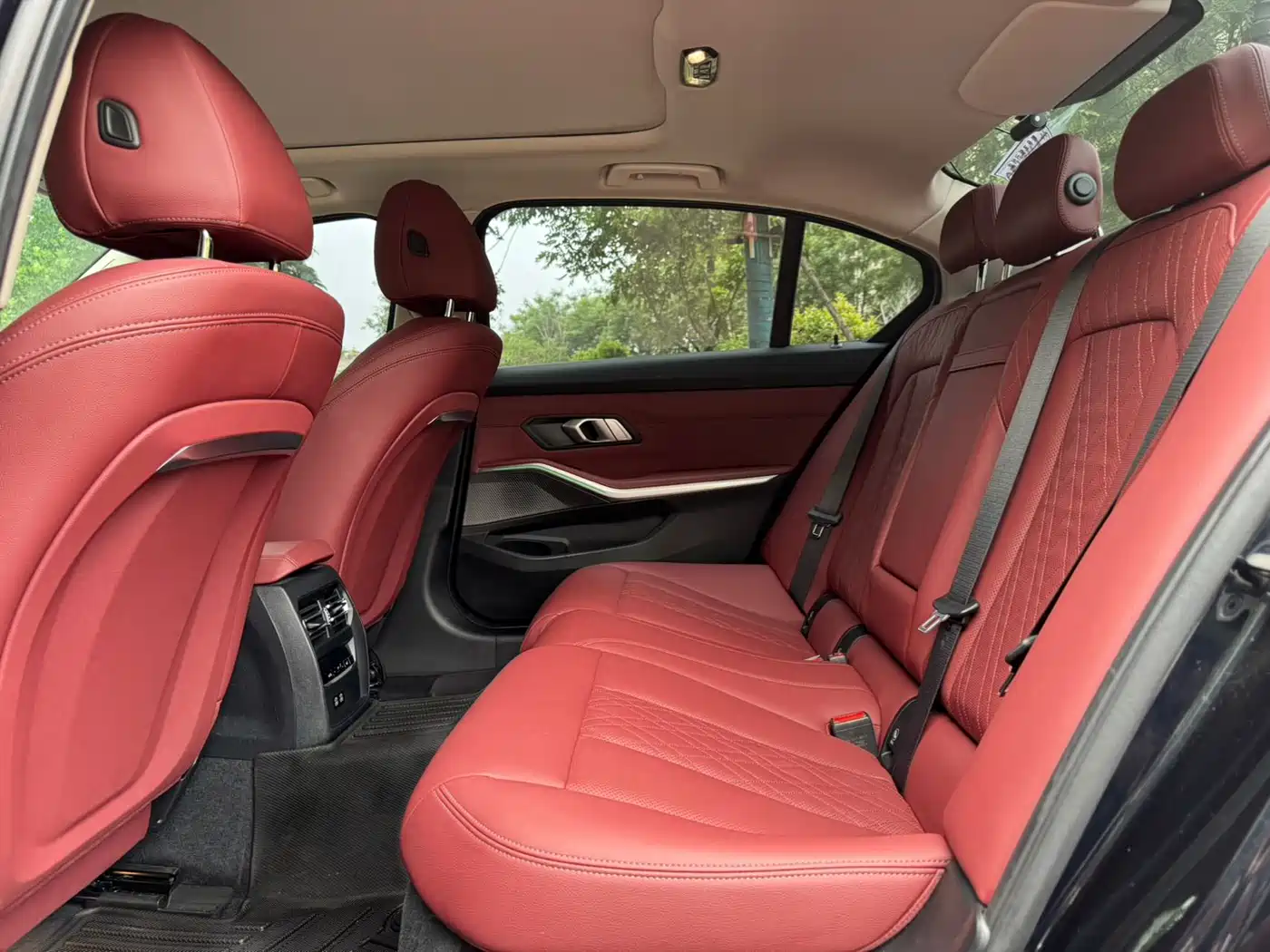 BMW i3 2024 eDrive 35 L фото 6