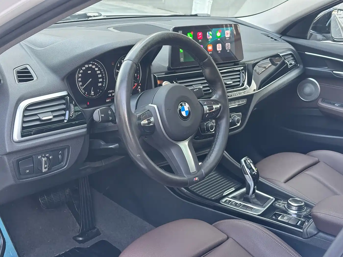 BMW 1 Series 2022 120i M Sport Shadow Edition фото 9