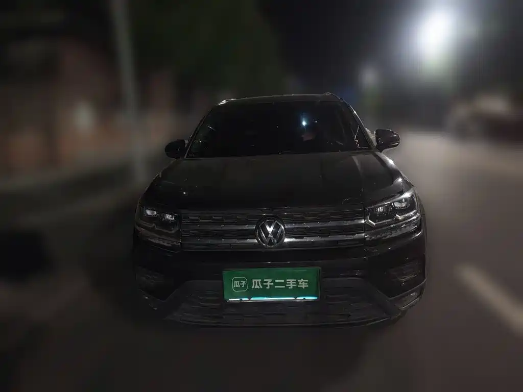 Photo 2 - Volkswagen Tharu