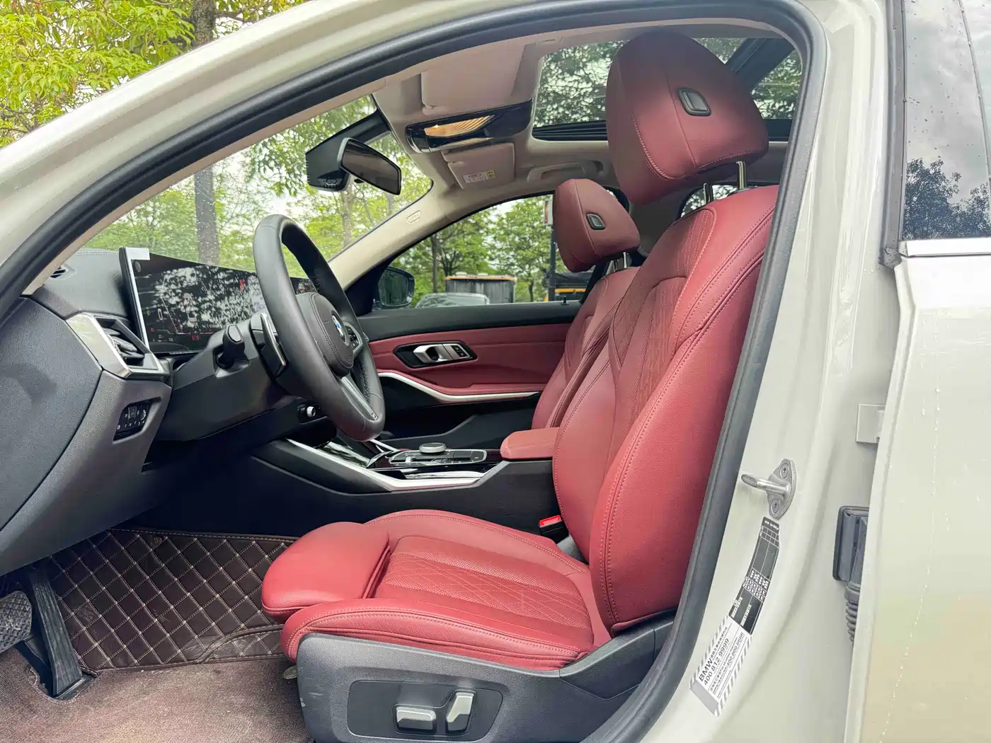 BMW 3 Series 2023 320Li M Sport Package фото 9