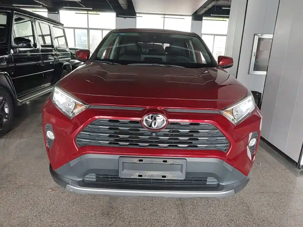 Photo 3 - Toyota RAV4 Rongfang
