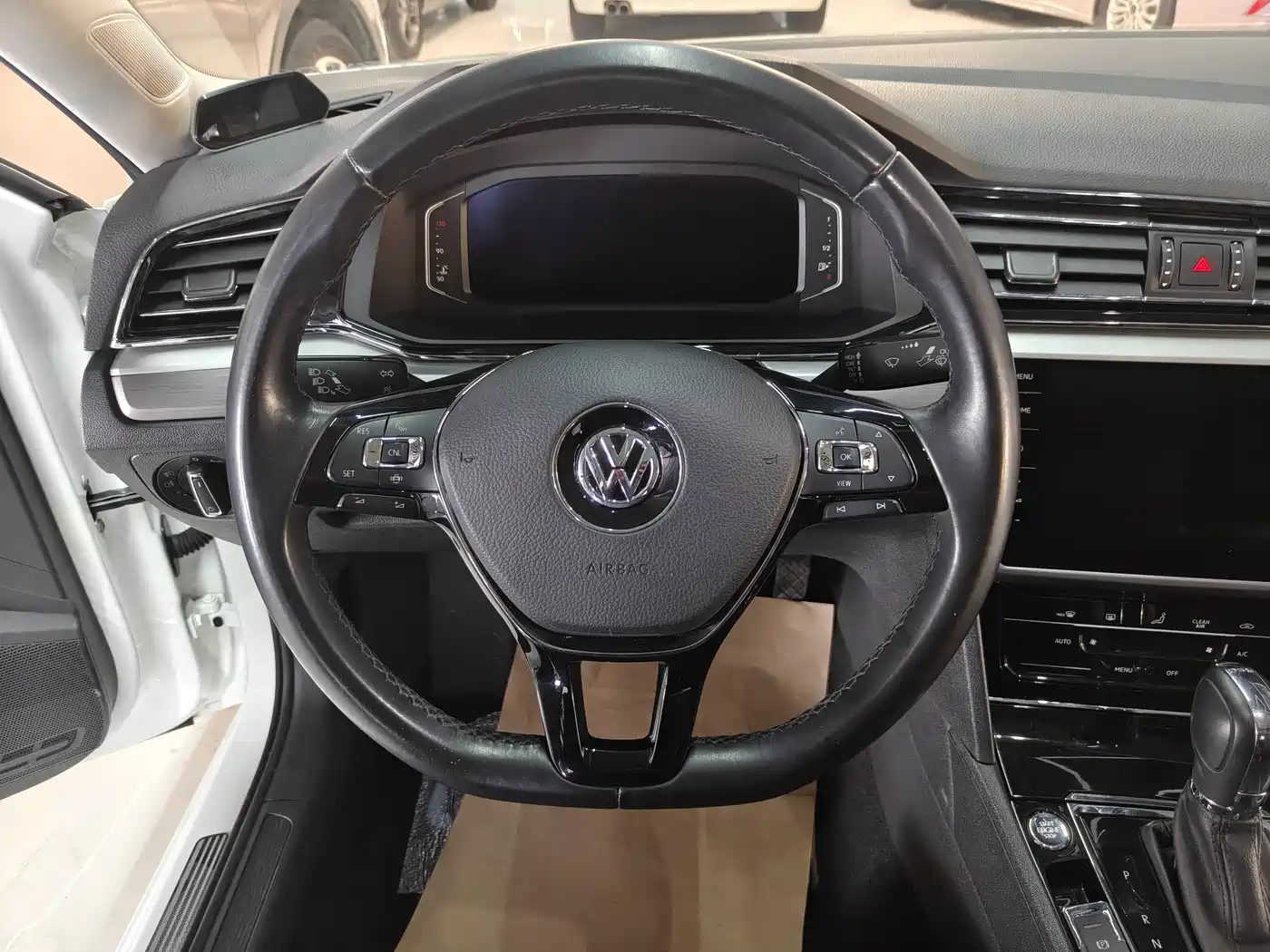 Volkswagen Lamando 2021 280TSI DSG Comfort Edition фото 14