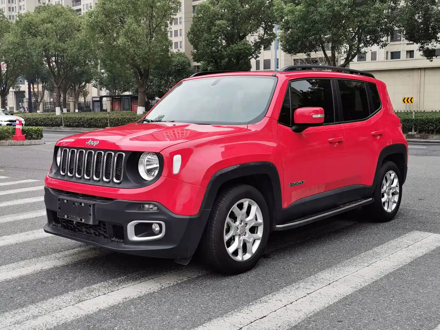 Jeep Renegade 2019 2018 Connected Large Screen Edition 180T Automatic High Energy