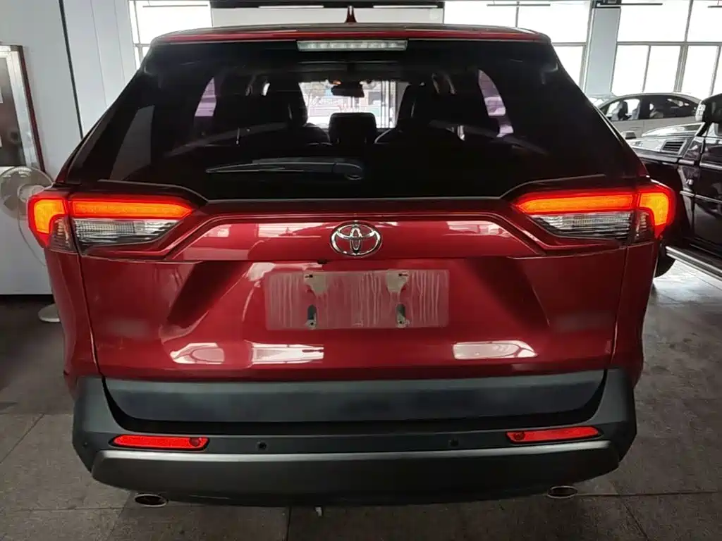 Photo 4 - Toyota RAV4 Rongfang