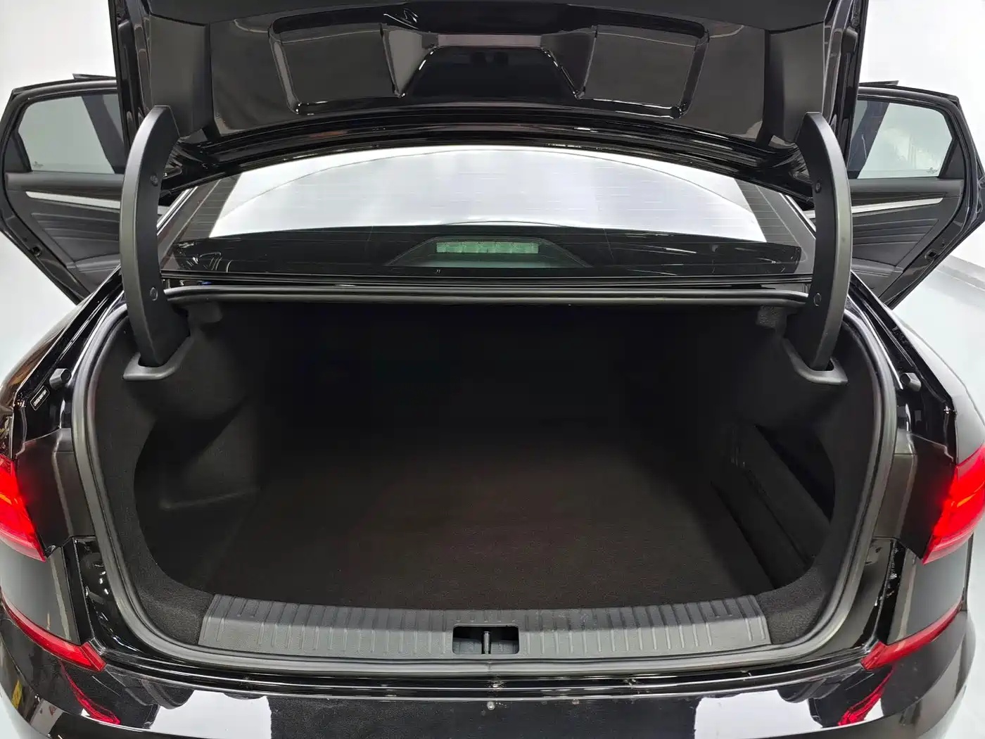 Volkswagen Passat 2026 2023 280TSI Business Edition