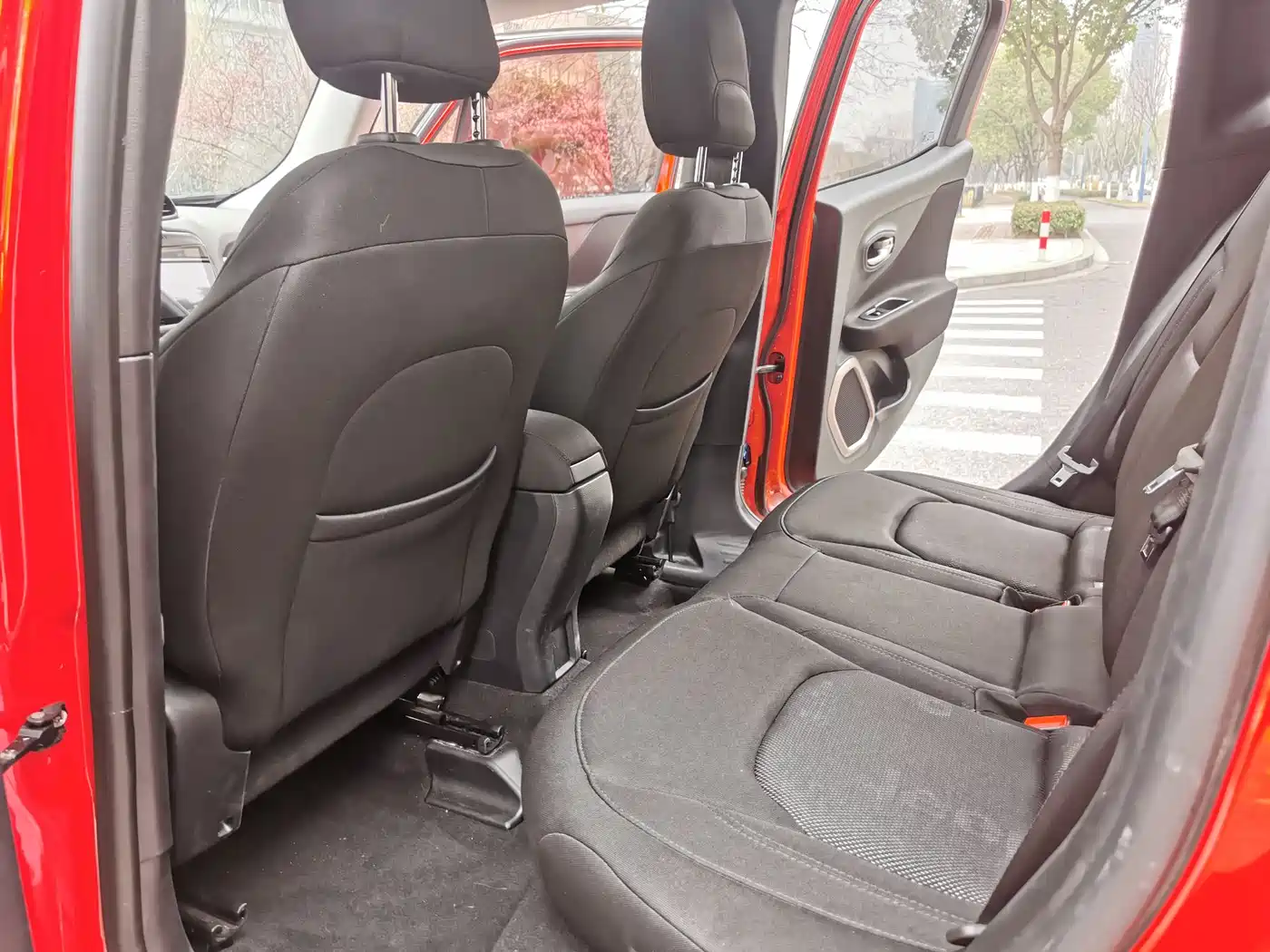 Jeep Renegade 2019 2018 Connected Large Screen Edition 180T Automatic High Energy