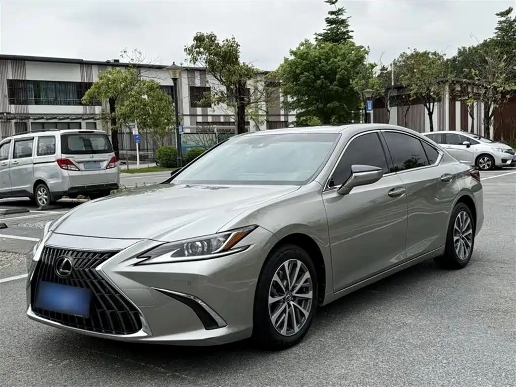 Lexus ES 2023 200 Excellence Edition