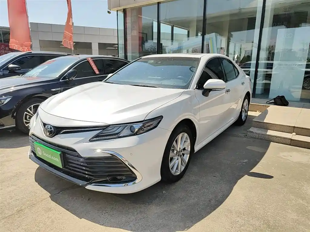 Toyota Camry 2021 2.0G Luxury Edition