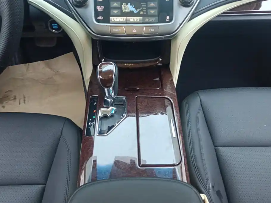 Toyota Crown 2018 2.0T Pioneer Edition фото 16