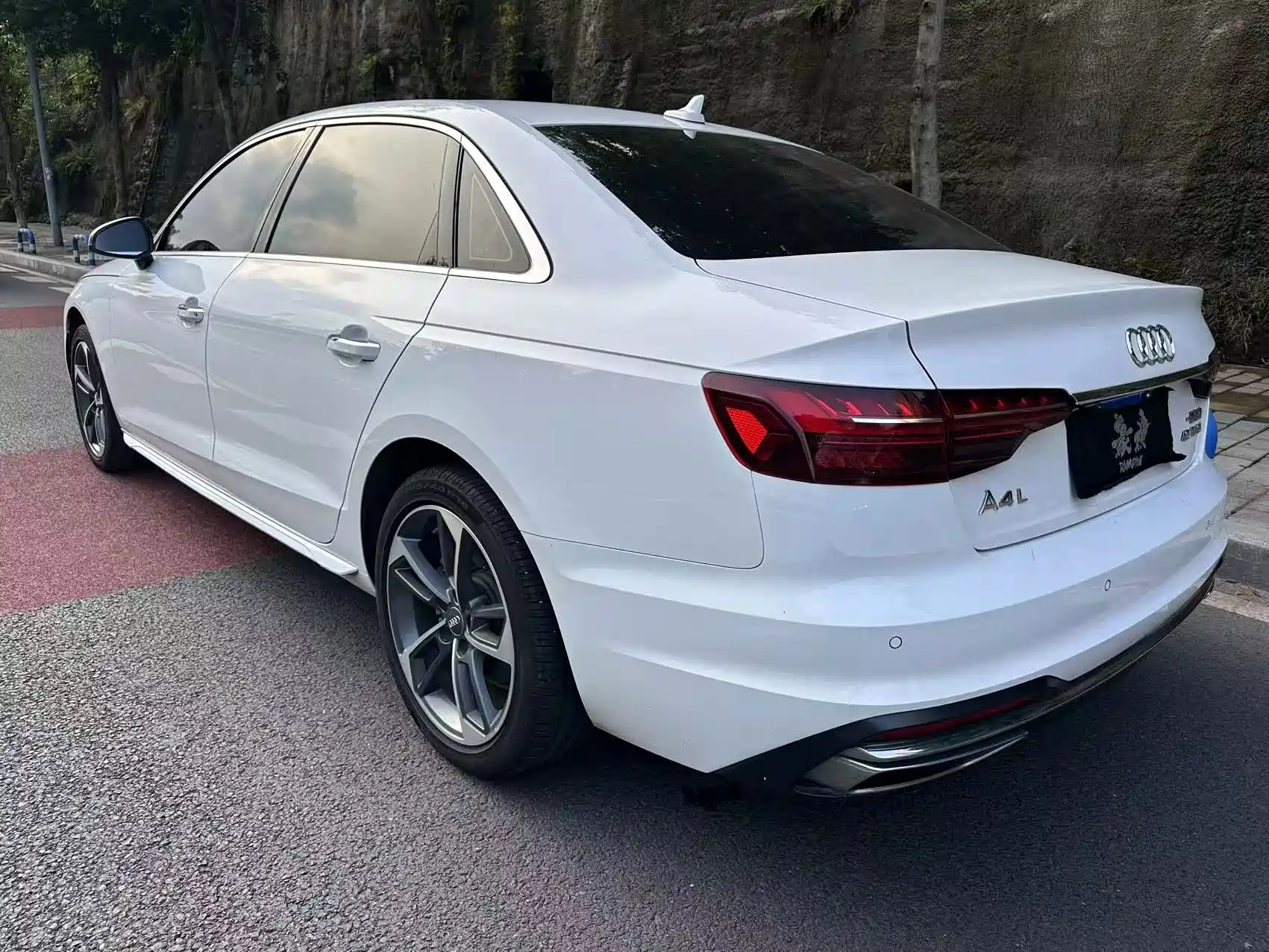 Photo 12 - Audi A4L