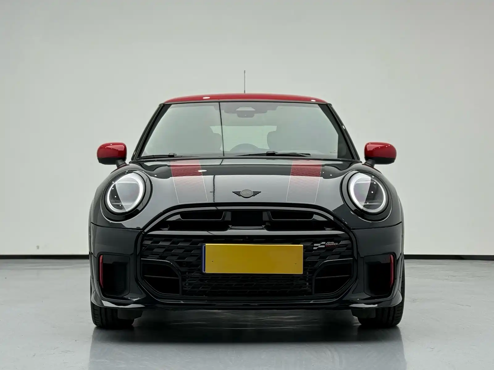 Фото 2 - MINI JCW