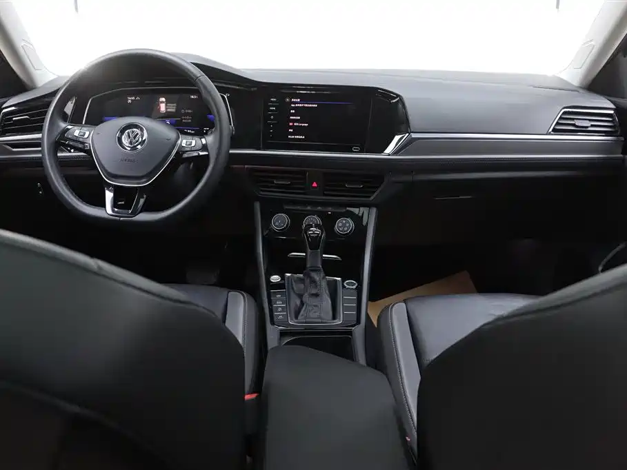 Volkswagen Sagitar 2021 280TSI DSG Surpassing Edition фото 27