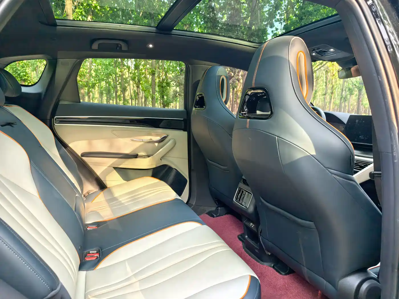BYD Song PLUS PHEV 2024 Glory Edition DM-i 110km Flagship фото 12