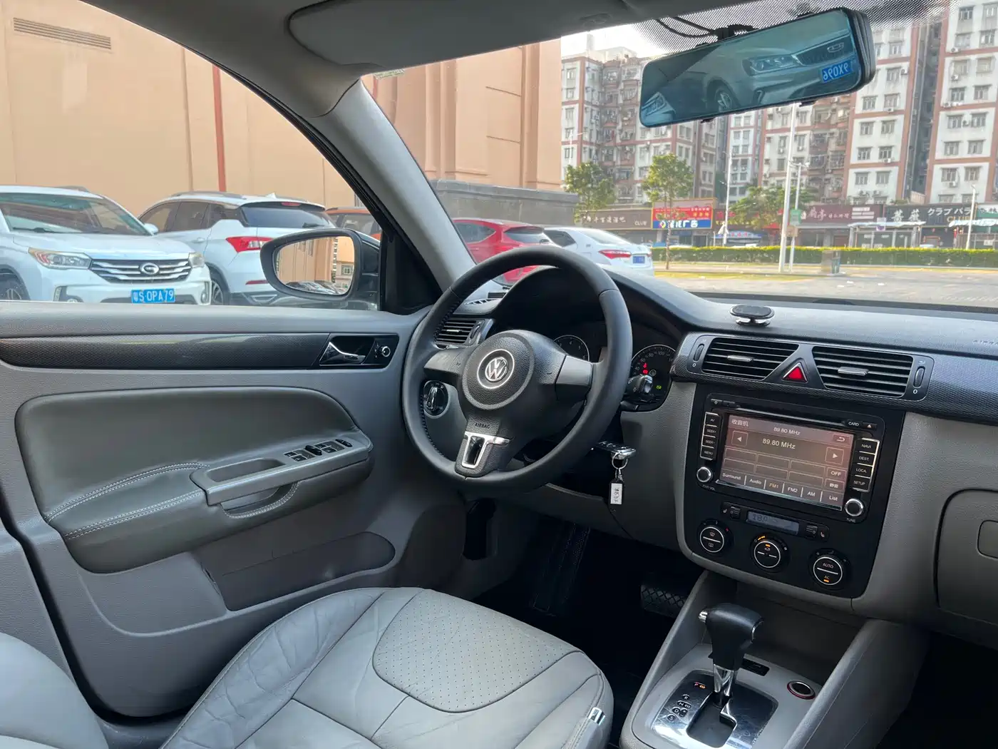Volkswagen Bora 2013 2012 1.6L Automatic Luxury Model