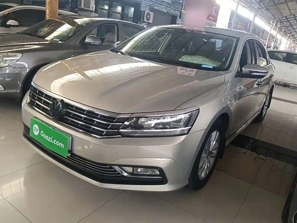 Volkswagen Passat 2016 330TSI DSG Honor Edition