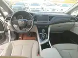 Фото 10 - Buick GL6
