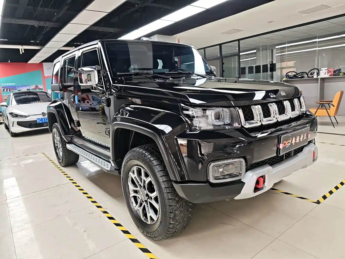 BAIC ORV Beijing Offroad BJ40 2023 2.0T Auto 4WD Urban Hunter Knight Edition фото 2