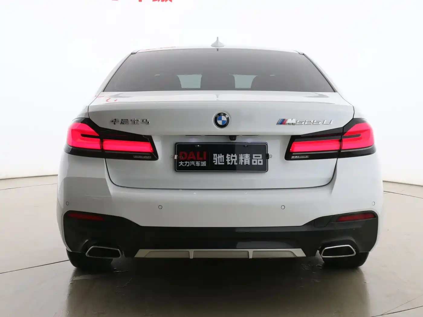 BMW 5 Series 2022 525Li M Sport Package фото 8
