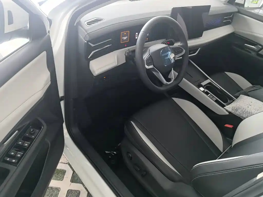 Jetta VS8 2026 2025 Smart Drive Edition