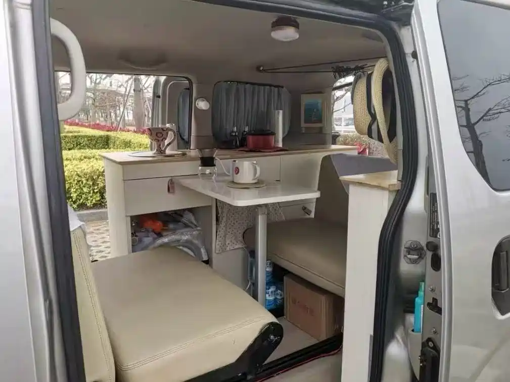 Nissan NV200 2014 2014 1.6L CVT Luxury (China V)