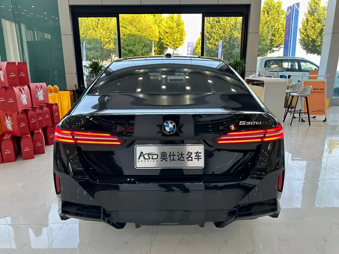 BMW 5-SERIES