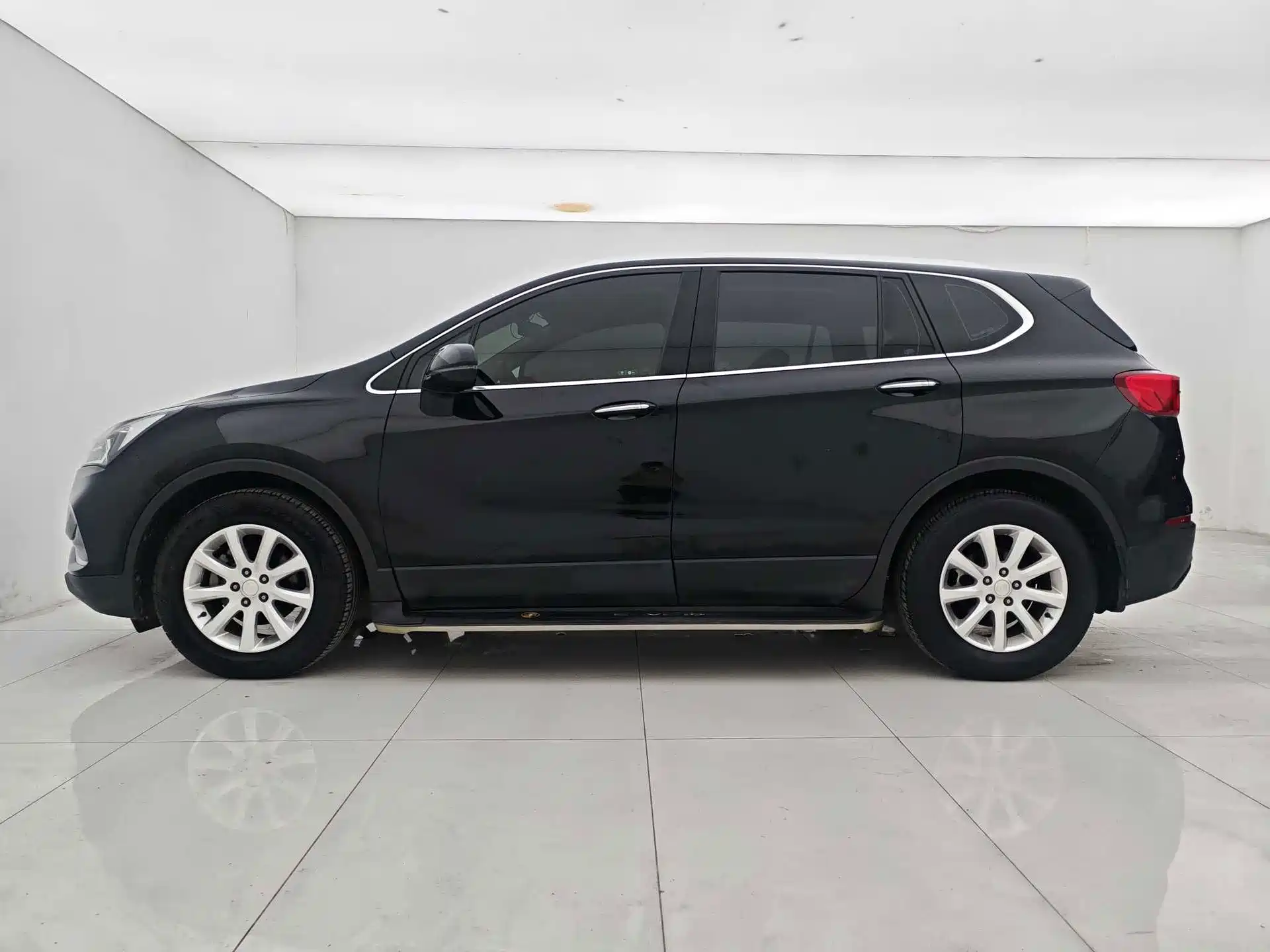 Фото 8 - Buick Envision Plus