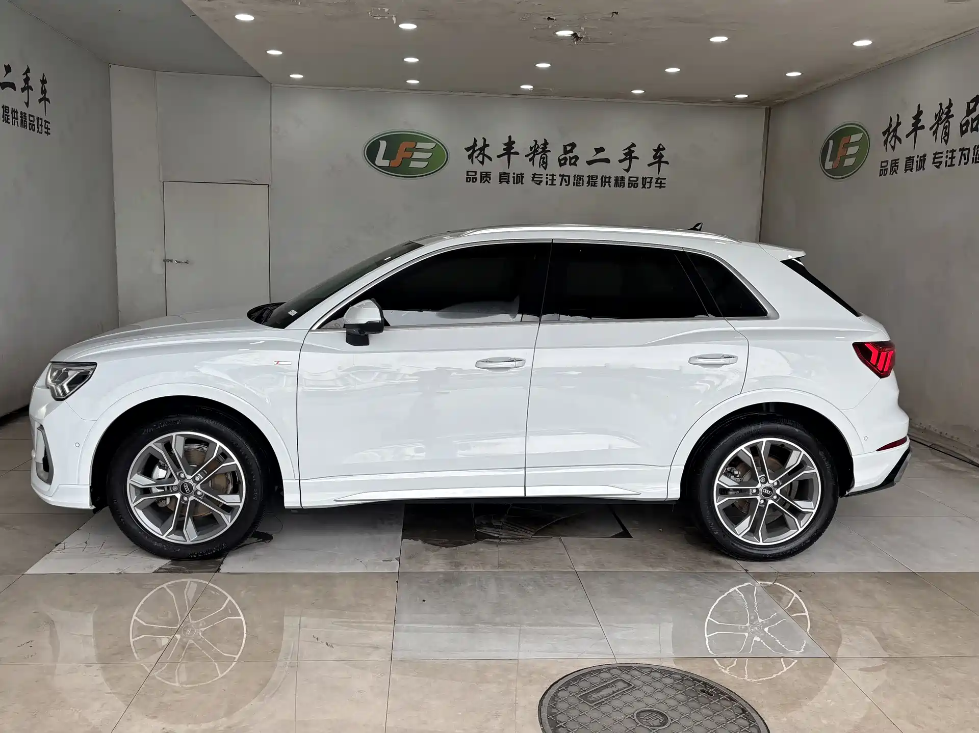 Фото 4 - Audi Q3