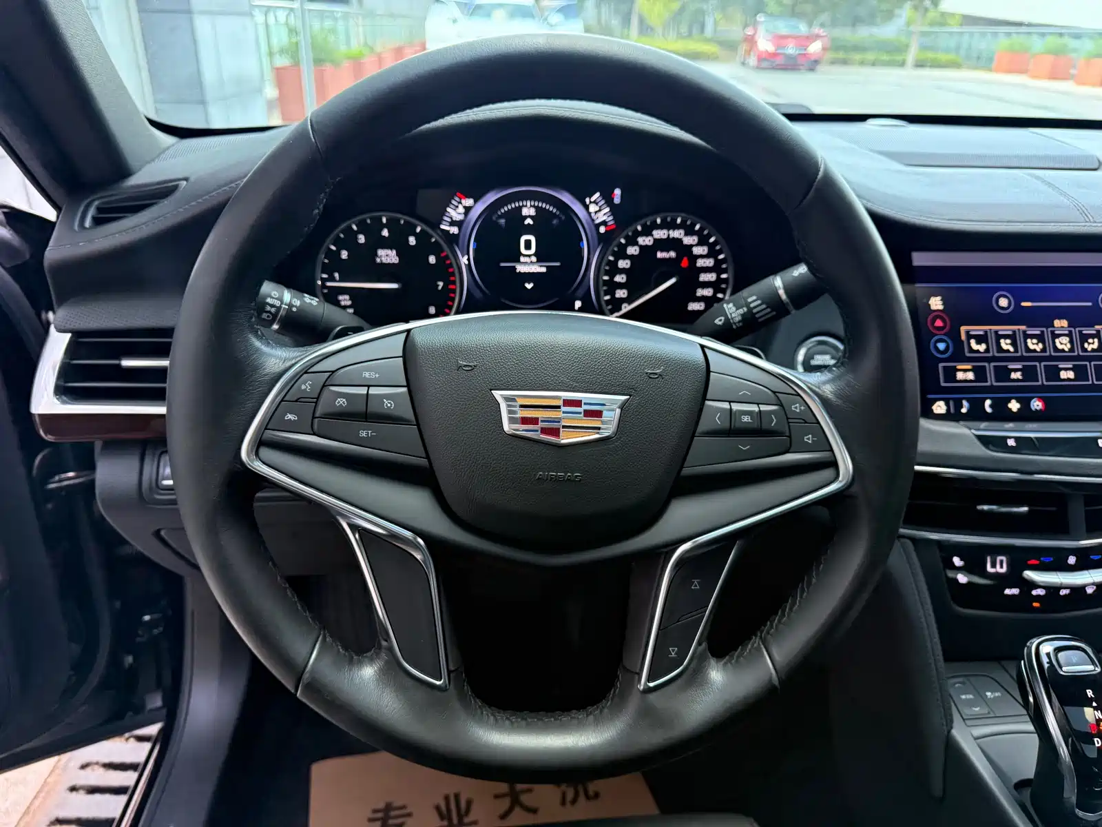 Фото 24 - Cadillac CT6